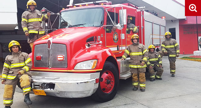 Un gran equipo de protección acompaña hoy en día a los Bombero de Cali