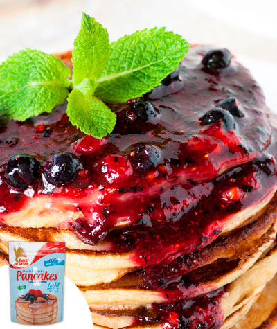 Pancakes con mermelada de frutos rojos Alimentación Saludable