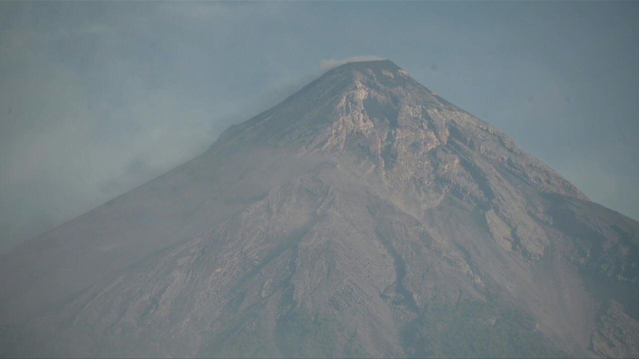 El volcán de Fuego es el más activo de Centroamérica.