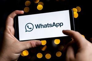 Jan Koum y Brian Acton, los visionarios detrás de WhatsApp, revolucionaron la forma en que nos comunicamos.