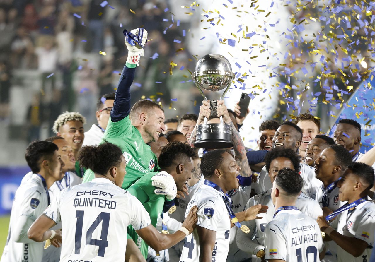 The Liga de Quito team celebrated the Copa America title in Maldonado (Uruguay) by defeating Brazil's Fortaleza.