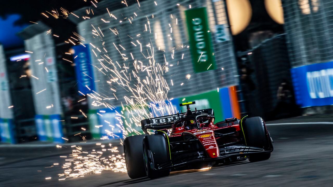 Monoplaza de Carlos Sainz, corredor de Ferrari y quien tiene la 'Pole' del GP de Singapur 2023