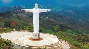 La renovación del monumento ampliará la oferta de espacio público y turística en el Cerro los Cristales.