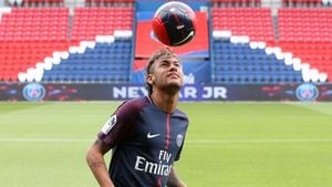 Neymar el día de su presentación con el PSG en 2017.