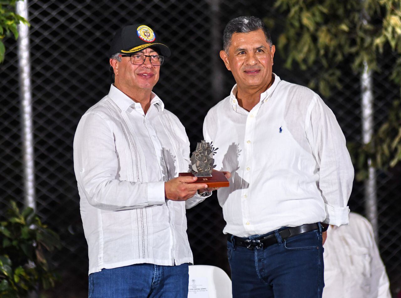 El presidemte de Colombia Gustavo Petro, visito a Cali a la inauguración del Bulevar del Oriente en el distrito de Aguabanca.