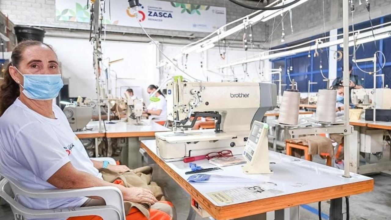 Los Centros de Reindustrialización Zasca beneficiarán en 2023 y 2024 a 9.523 unidades productivas de la economía popular.