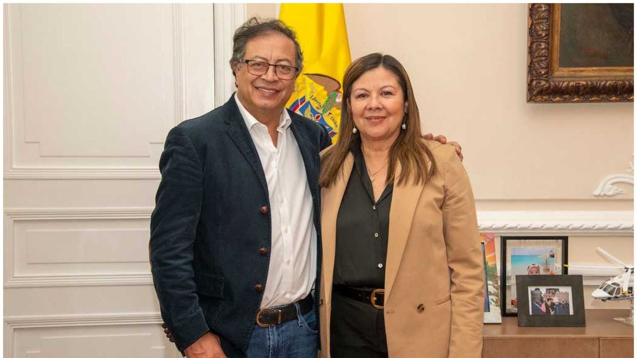 Presidente Gustavo Petro y Luz Adriana Camargo