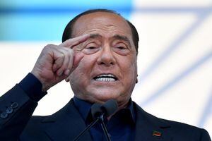 Silvio Berlusconi, político italiano.