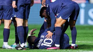 Neymar lesionado de su tobillo