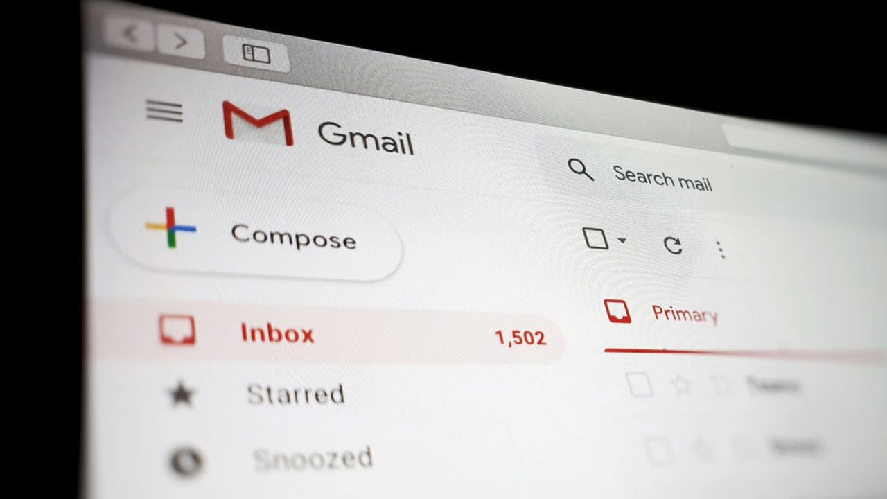 ¿Cuáles son las técnicas recomendadas para maximizar el espacio disponible en una cuenta de correo de Gmail?