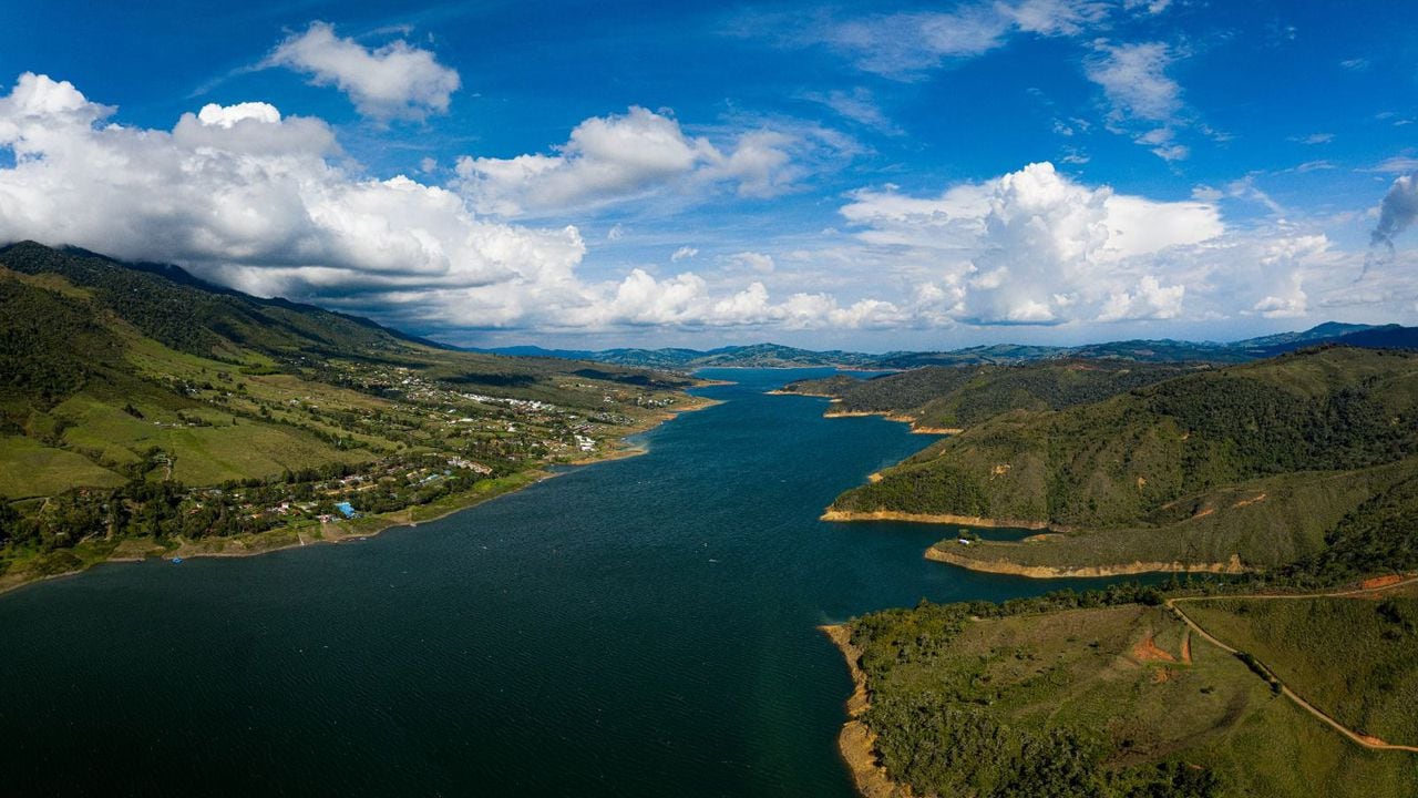 El lago calima es subsede de los Juegos Nacionales 2023.
