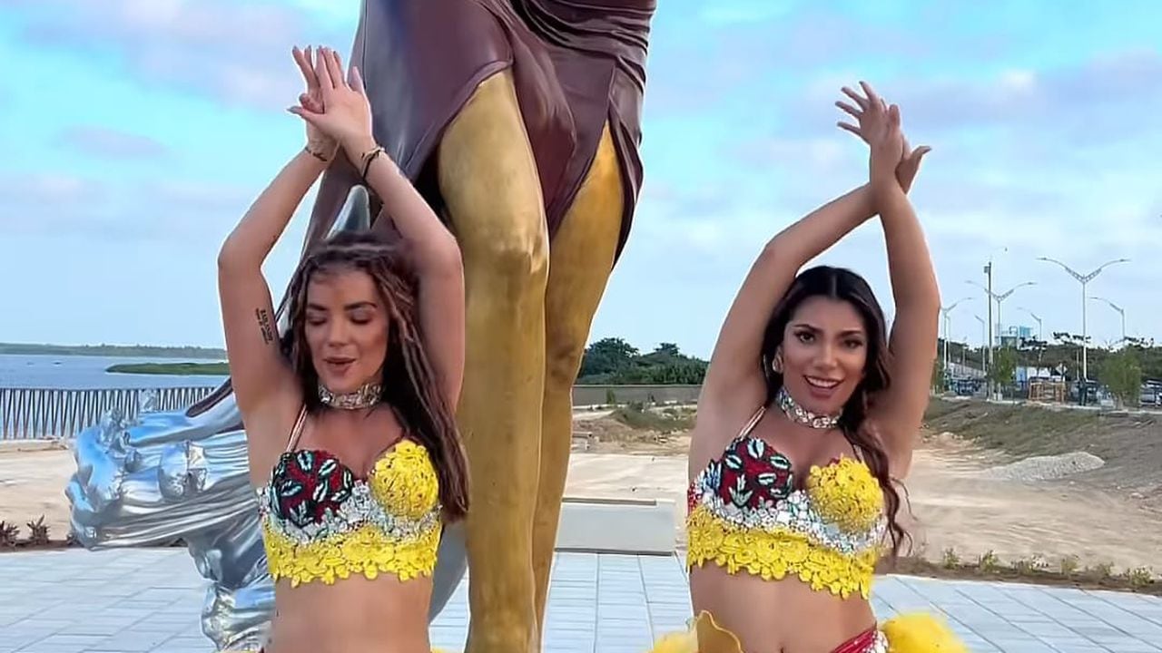 Fuertes críticas ha recibido la presentadora y bailarina Elianis Garrido junto con la reina del Carnaval de Barranquilla por su baile en homenaje a la estatua de Shakira. Foto tomada de redes sociales