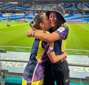 Daniela Montoya y su novia Renata Arango en el Mundial Femenino.