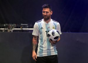 Lionel Messi estuvo en la presentación del balón del Mundial Rusia 2018.
