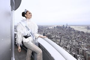 Miss Universe 2022 R'Bonney Gabriel piensa en una posible renuncia a su corona.