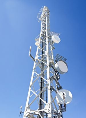 torre de comunicaciones moderna