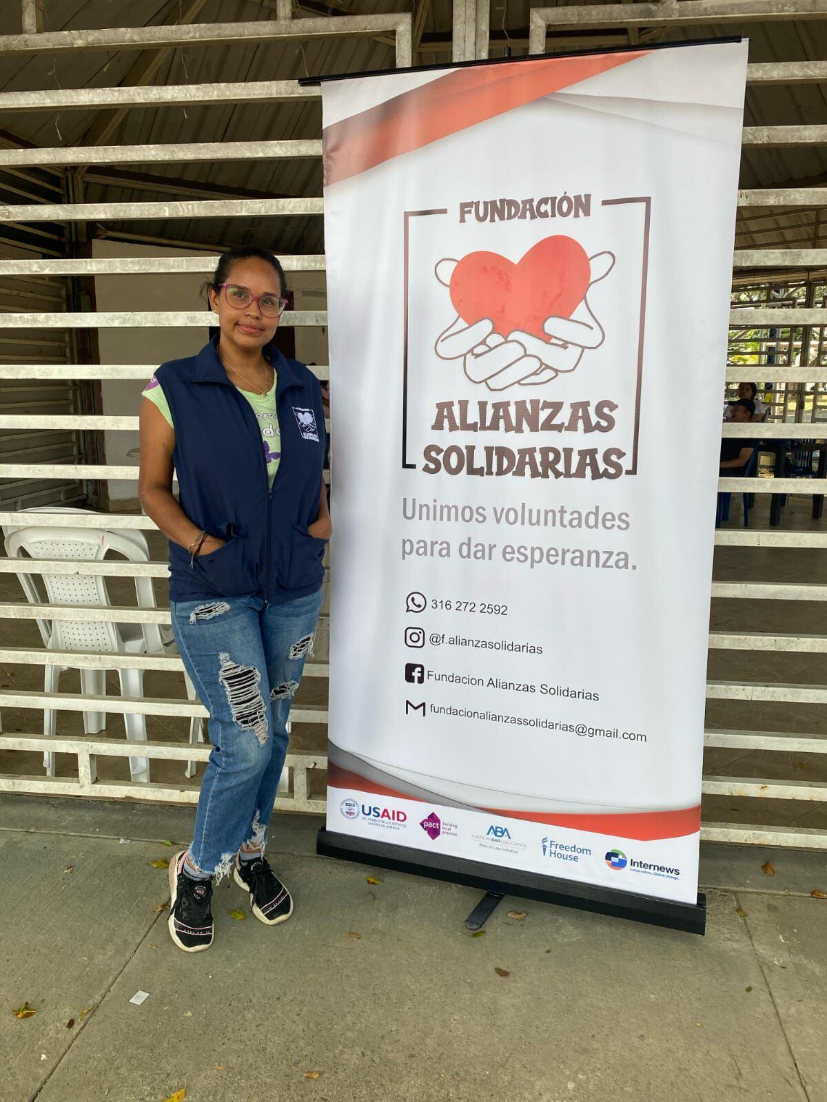 Nelsy López es emprendedora, líder social y voluntaria de la Fundación Alianzas Solidarias en Cali. Por medio de esta organización ayuda a las personas en situación de vulnerabilidad.