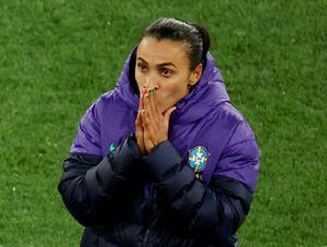 Marta se lamenta tras la eliminación de Brasil.