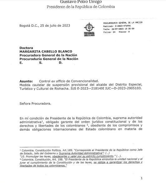 Esta es una de las páginas de la carta que Gustavo Petro mandó a la Procuraduría General de la Nación para manifestar su descontento ante la sanción del alcalde de Riohacha.
