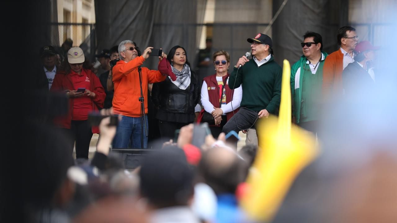 Presidente Gustavo Petro en la plaza de bolívar
discurso día del trabajo 1 de mayo