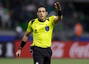Jesús Valenzuela, árbitro venezolano.