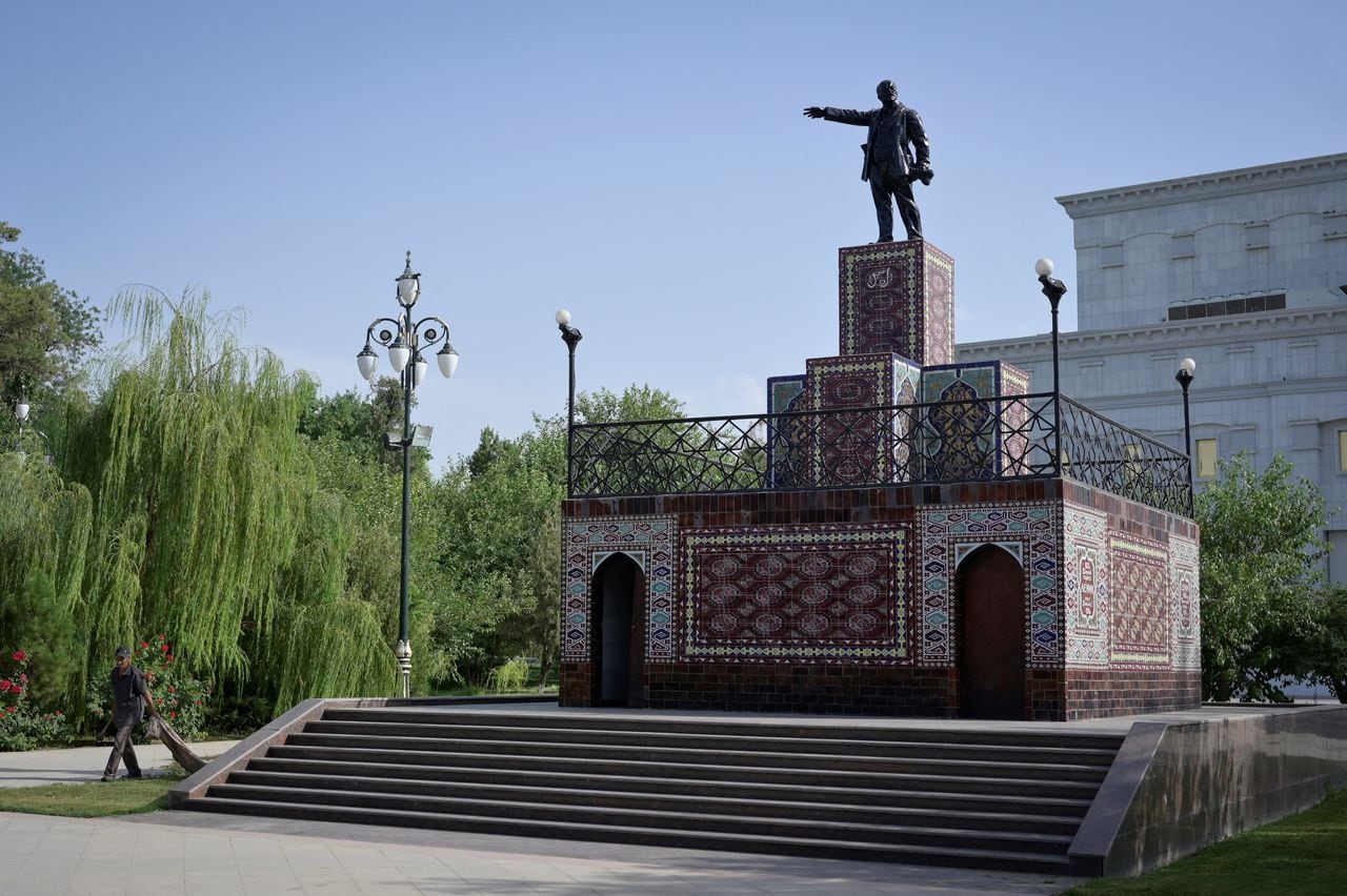La ex nación soviética de Asia Central es uno de los países más apartados del mundo. Se caracterizan por sus estrictas e insólitas normas.