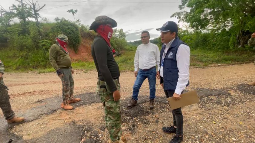 ELN libera a cinco personas secuestradas tras misión humanitaria liderada por la Defensoría del Pueblo