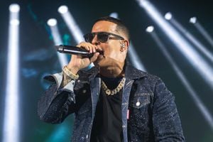 Daddy Yankee actúa en el escenario durante la Semana de la Música Latina de Billboard 2021 en el Teatro Faena el 22 de septiembre de 2021 en Miami Beach, Florida.