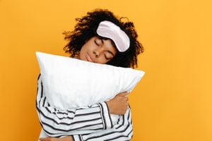 Durante nuestras vidas, pasamos un tercio del tiempo durmiendo, lo que demuestra que el descanso y el sueño son necesarios para asegurar funciones orgánicas indispensables.