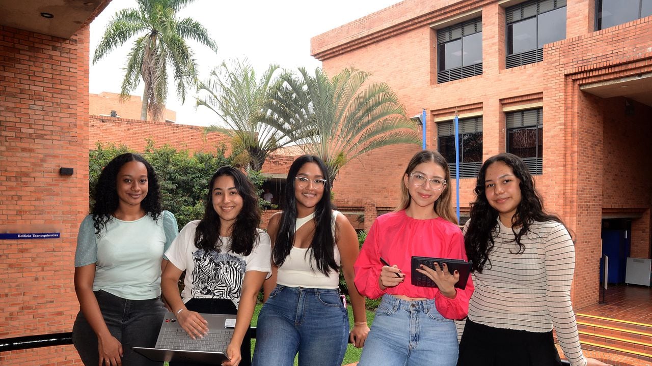 Cali. Informe educación. Iniciativas de jóvenes universitarios. San Buenaventura, Icesi y UAO.