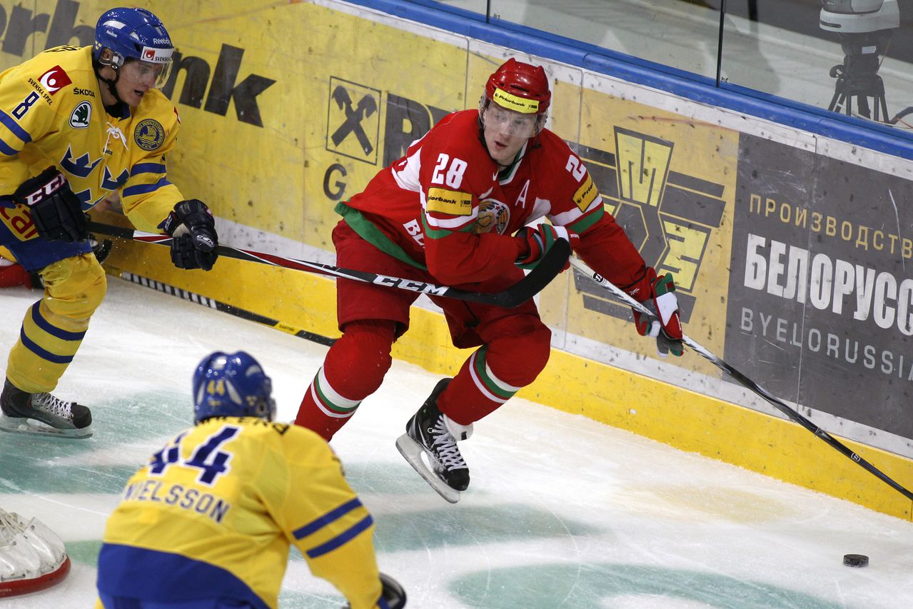Amplio recorrido de Koltsov en Hockey sobre Hielo.