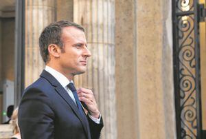 Emmanuel Macron, se casó con su profesora, Brigitte Macron. Ahora es él el poderoso presidente de Francia.