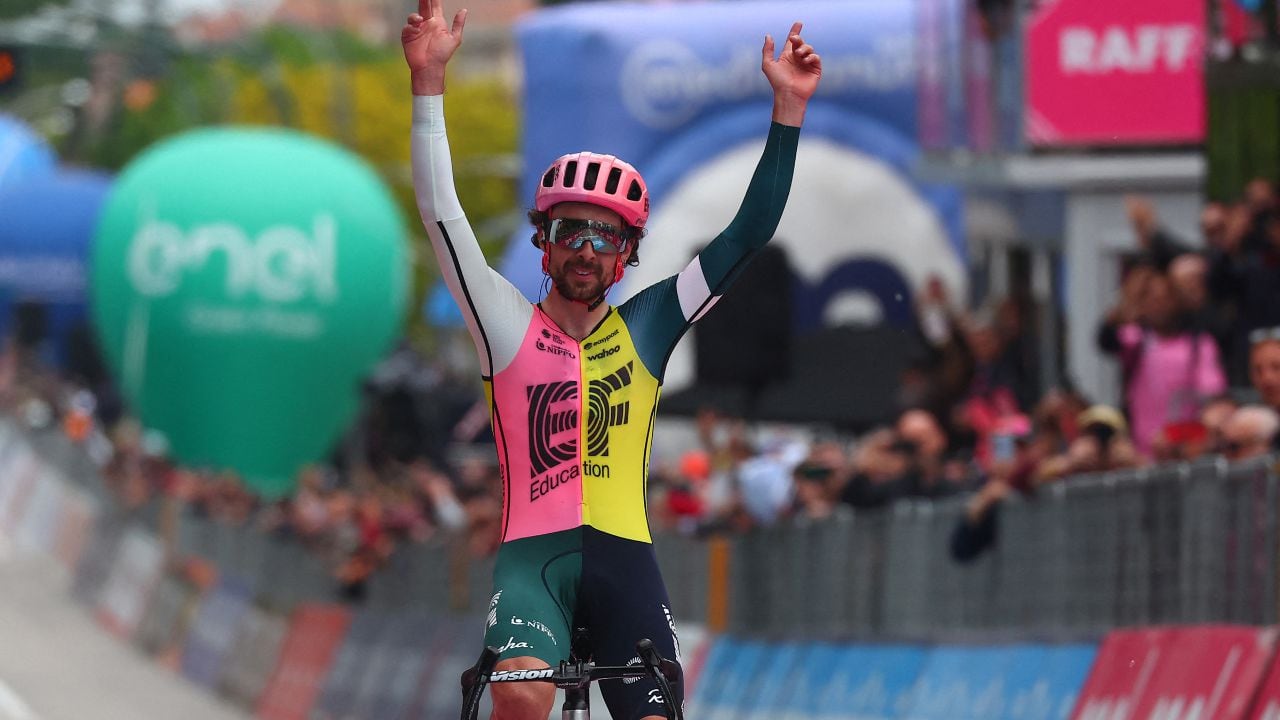 Ben Healy dio triunfo al Education First de Rigo Urán en el Giro de Italia 106.