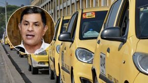 Jorge Iván Ospina, alcalde de Cali, propuso legalizar los taxis como colectivos.