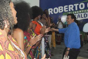 Política. Campaña de Roberto " Chontico"  Ortiz, adhesión de comunidades afro. oct 12-23. Foto José L Guzmán. El País.