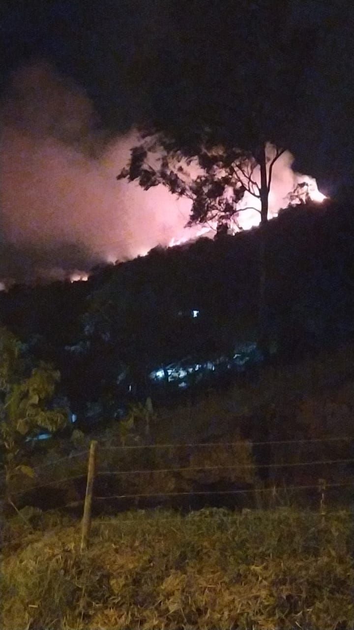 Incendio forestal en la vereda Montañuelas, corregimiento El Saladito.