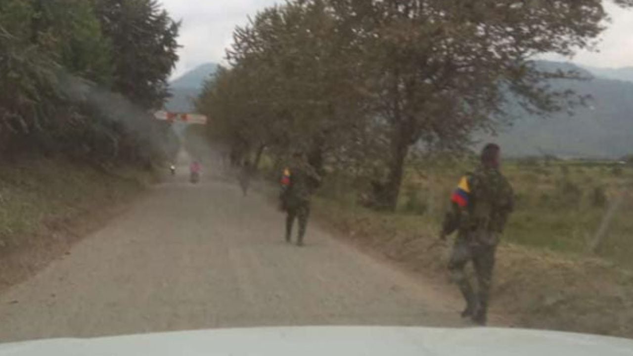 Retén ilegal de las disidencias de las Farc en Cauca.