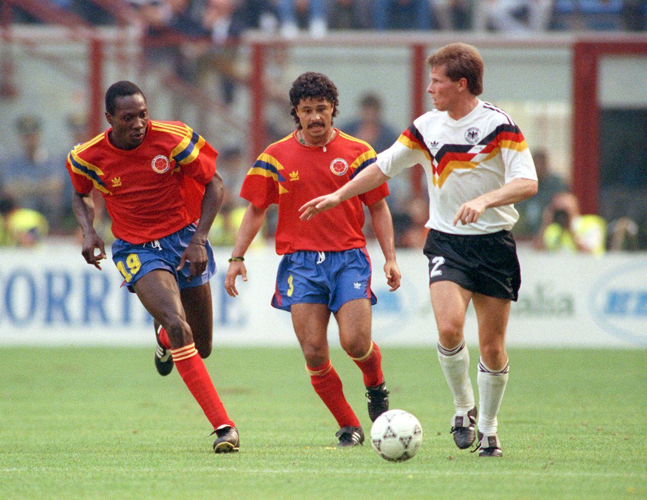 Imagen del partido entre Colombia y Alemania en el mundial 1990