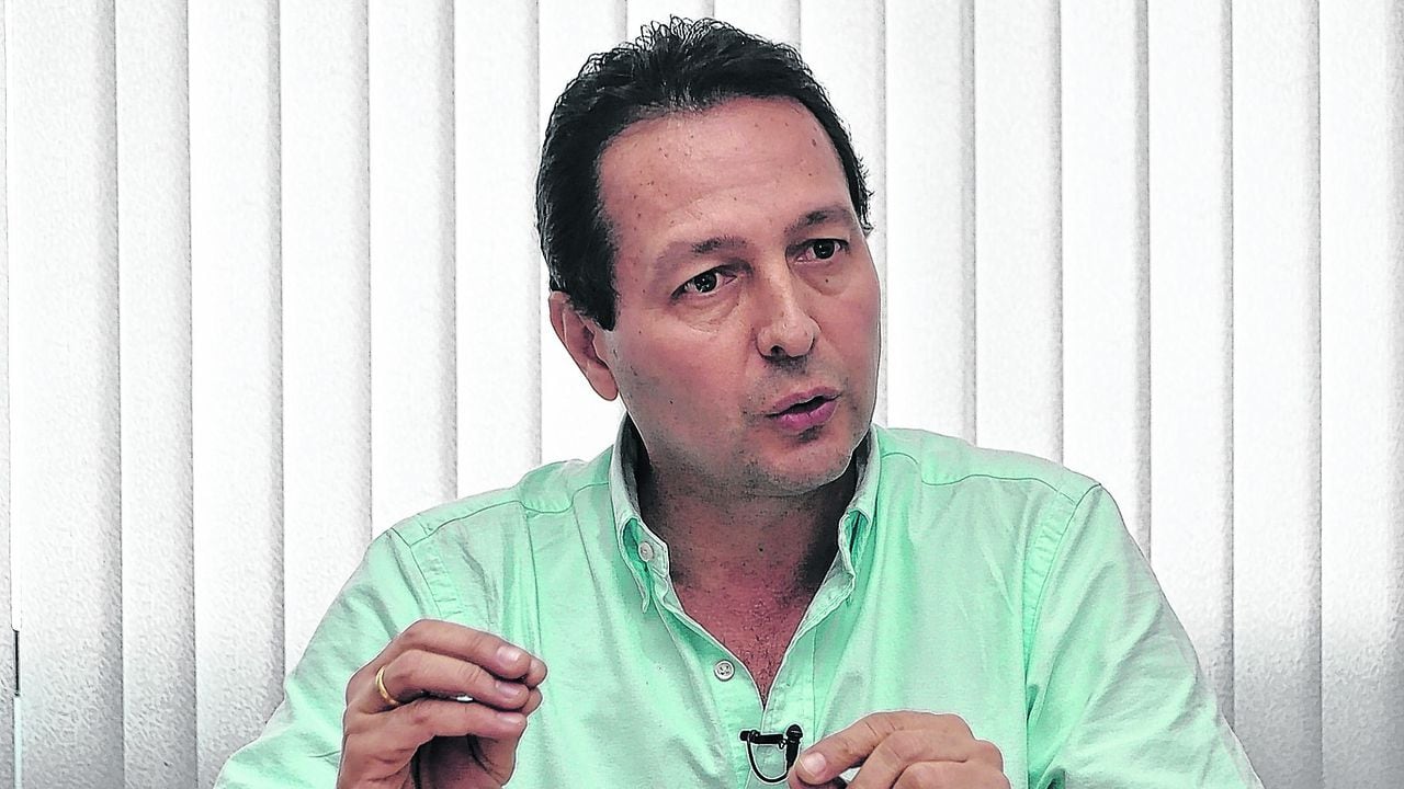 Silvio López, columnista de opinión.