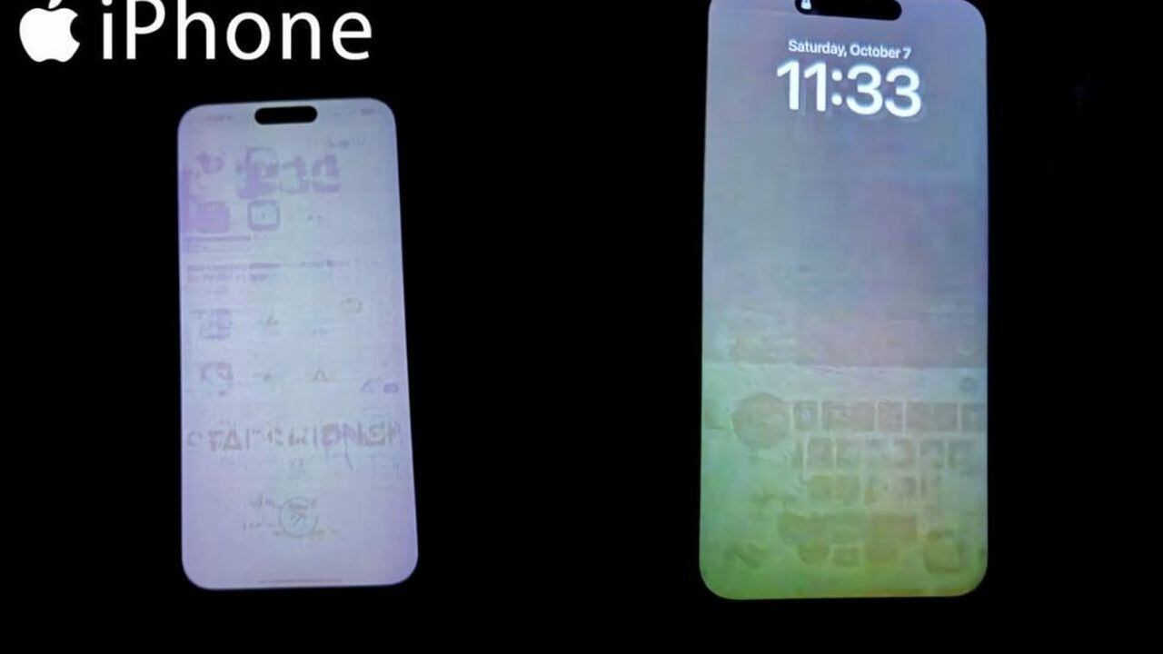 Estas imágenes fueron compartidas por usuarios, quienes informan que las pantallas de su Iphone 15 están defectuosas.