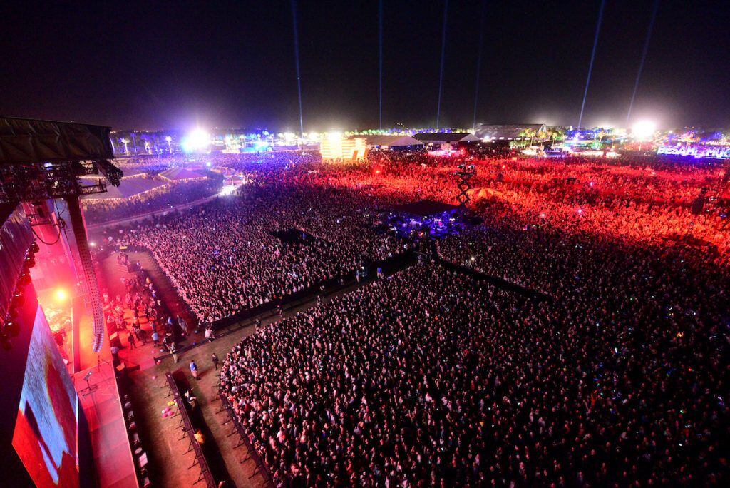 Miles de personas se reúnen año tras año para presenciar este festival.