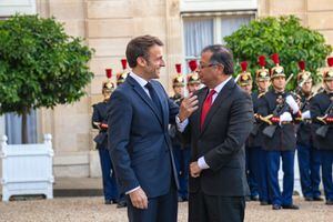 Presidentes de Colombia, Gustavo Petro, y de Francia, Emmanuel Macron, en el Palacio del Elíseo.