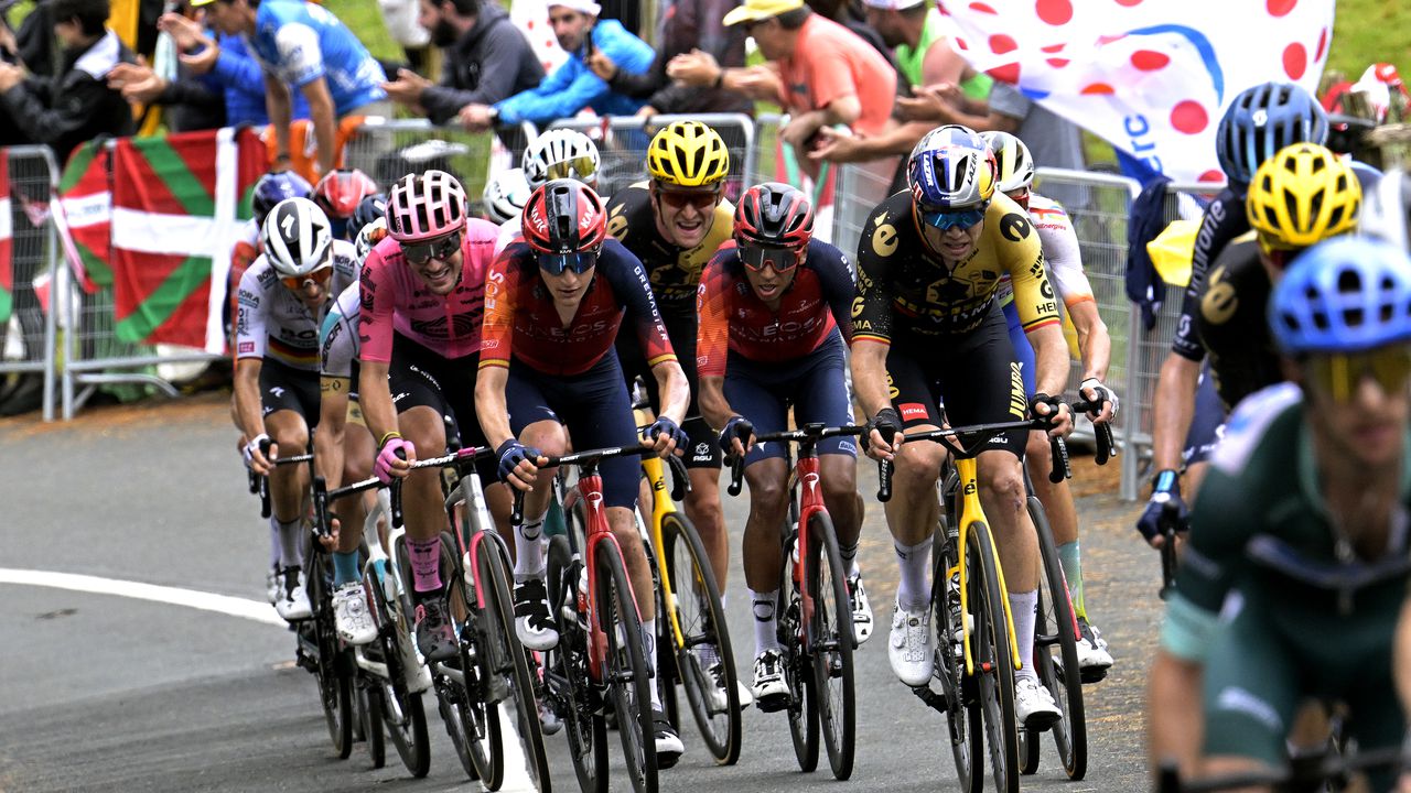 Egan Bernal en el Tour de Francia 2023.