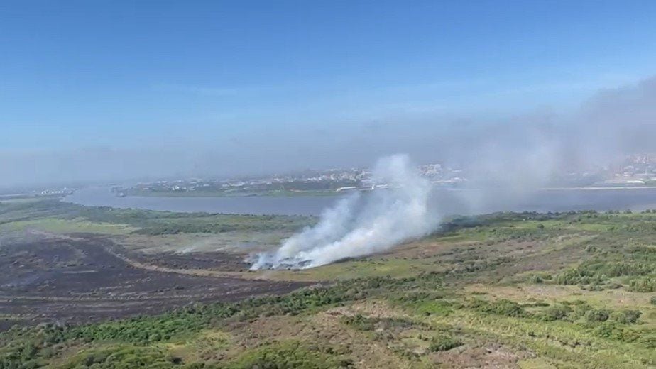 Incendio en Isla Salamanca.