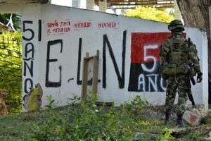 El Ejército de Liberación Nacional (ELN), ingresó en el conflicto armado en Colombia en el año de 1964 y tras la desmovilización de las Farc pasó a convertirse en el grupo armado ilegal más antiguo del continente.
