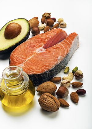 Los alimentos saludables son determinantes para regular el colesterol y triglicéridos en la sangre.
