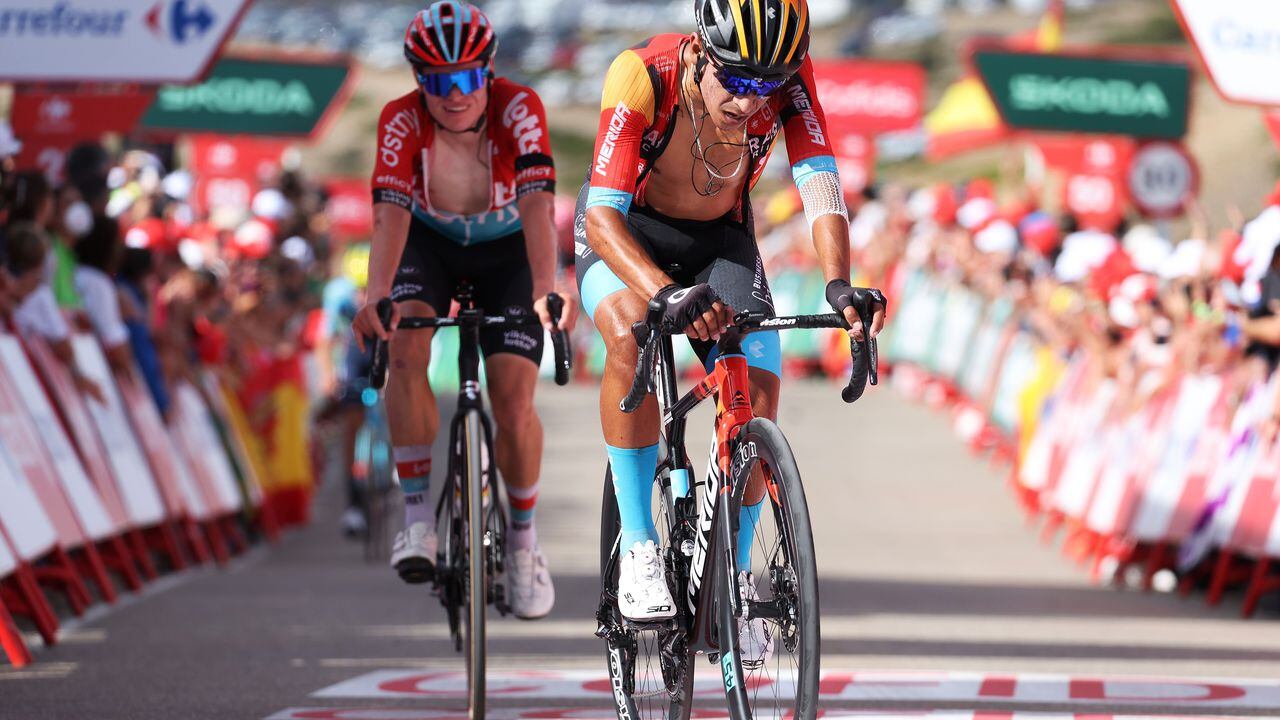 OBSERVATORIO ASTROFÍSICO DE JAVALAMBRE, SPAIN - AUGUST 31: Santiago Buitrago Sanchez of Colombia and Team Bahrain - Victorious crosses the finish line during the 78th Tour of Spain 2023, Stage 6 a 183.1km stage from La Vall d'Uixó to Observatorio Astrofísico de Javalambre - Pico del Buitre 1947m / #UCIWT / on August 31, 2023 in Observatorio Astrofísico de Javalambre, Spain. (Photo by Alexander Hassenstein/Getty Images)