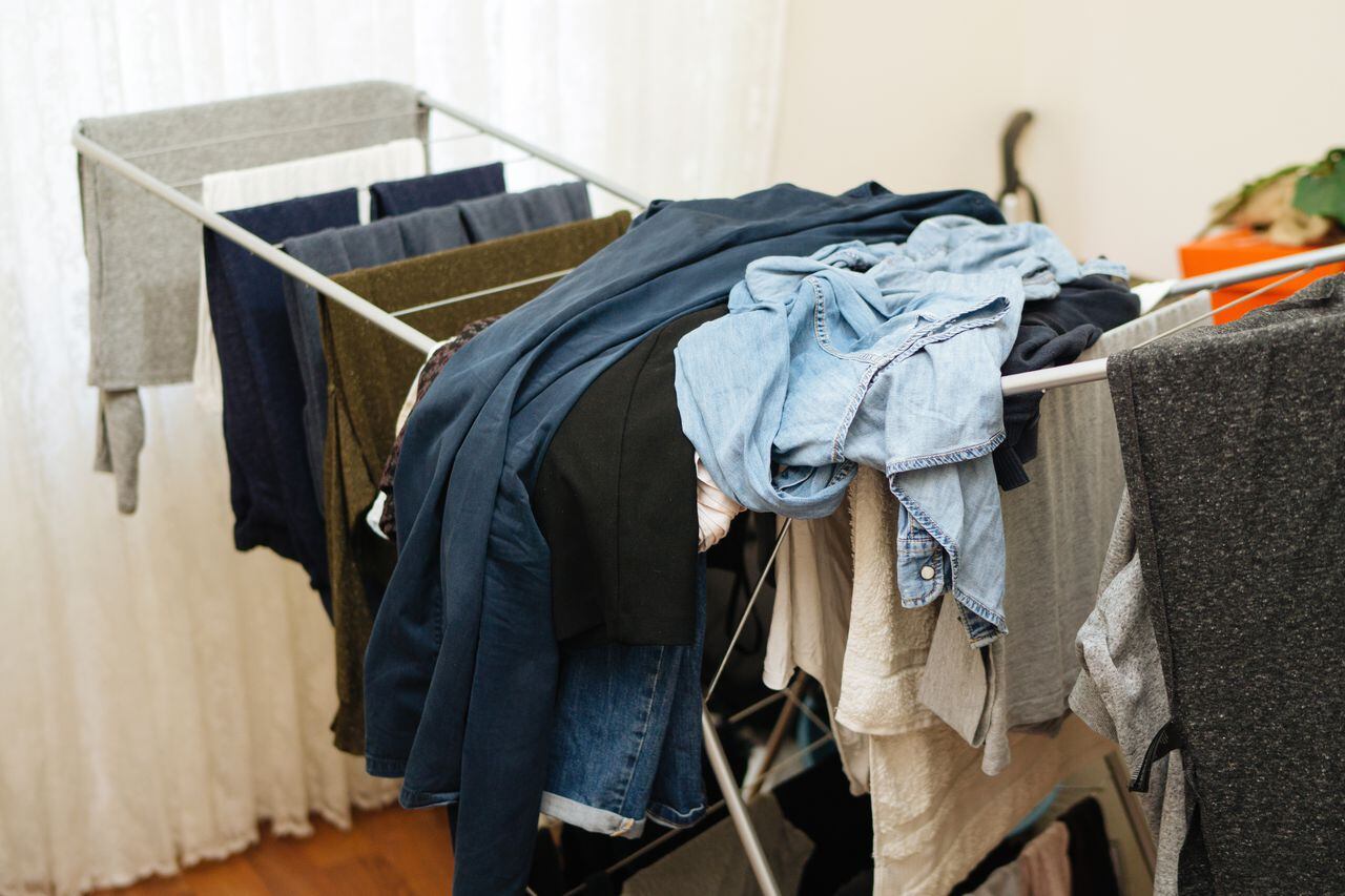 Cómo secar la ropa dentro de casa, ¡evitando humedades!