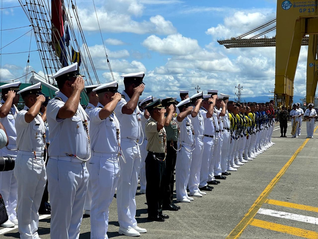 El Buque insignia ARC ‘Gloria’ de la Armada Nacional regresó a Buenaventura después de 24 años.