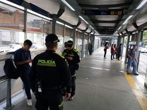 Operativos de la Policía Metropolitana de Cali en el MÍO.